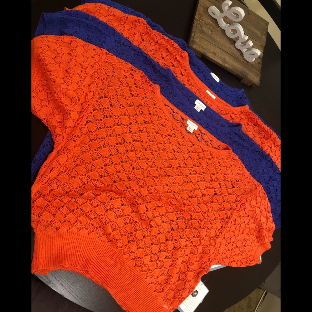 Cropped short sleeved sweater blue or orange